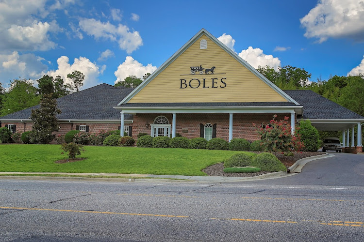 funeral home near me Boles Funeral Home & Crematory