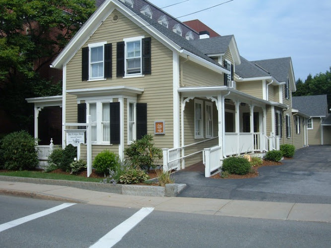 funeral home near me Dee Funeral Home & Cremation Service