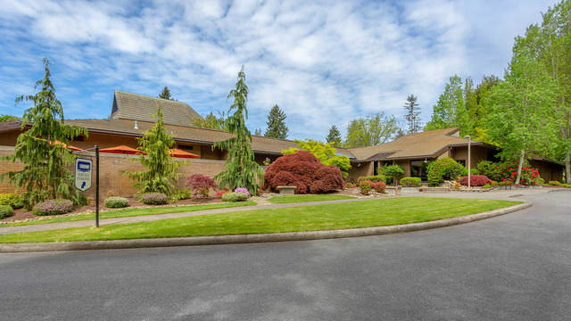 funeral home near me Evergreen Washelli Funeral Home & Cemetery