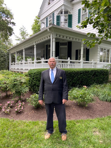 funeral home near me Fellows, Helfenbein & Newnam Funeral Home