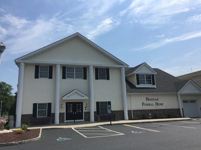 funeral home near me Freeman Funeral Home