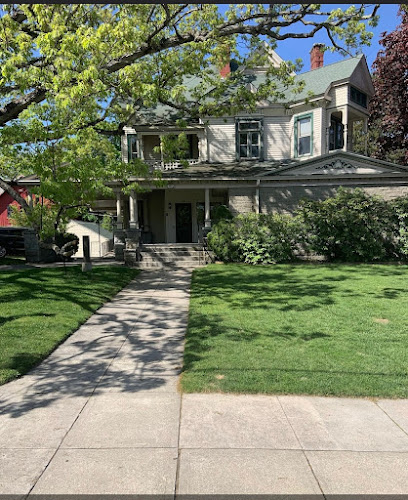 funeral home near me Funeraria Del Pilar