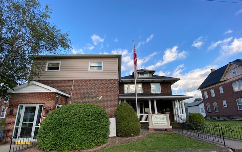 funeral home near me Hindman Funeral Homes & Crematory, Inc.