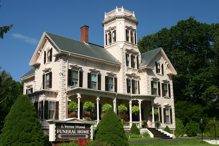 funeral home near me J Verne Wood Funeral Home - Buckminster Chapel