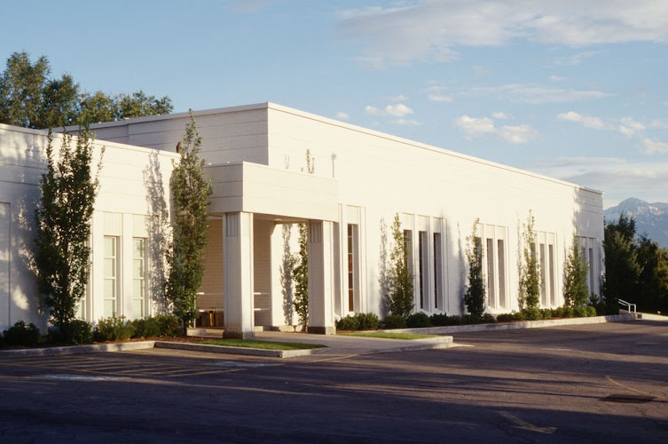 funeral home near me Larkin Sunset Lawn