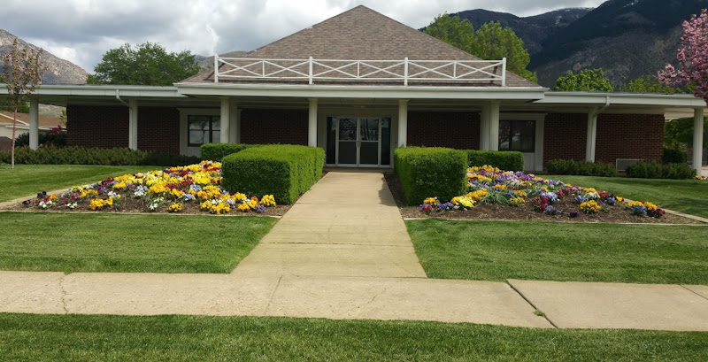 funeral home near me Lindquist's North Ogden Mortuary