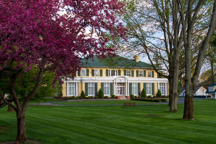 funeral home near me Littleton & Rue Funeral Home And Crematory