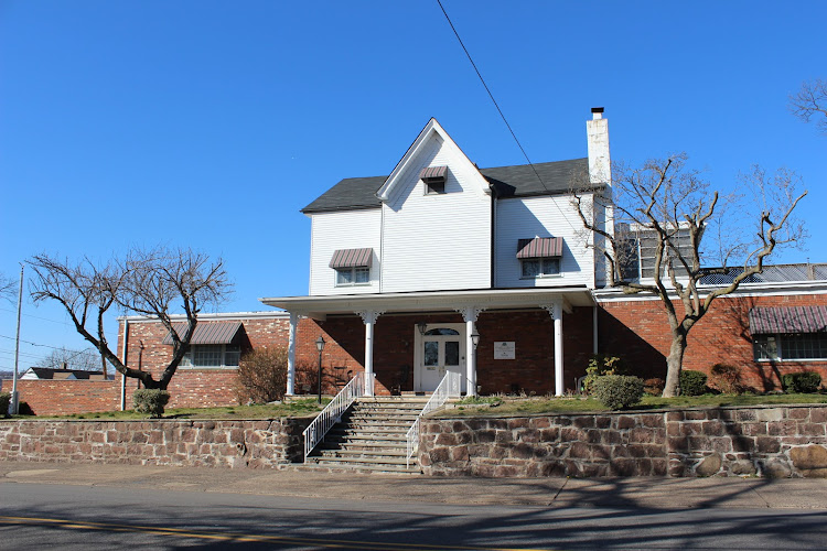 funeral home near me Manke Memorial Funeral & Cremation Services