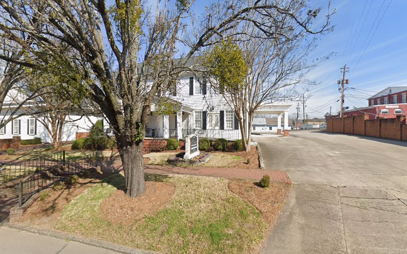 funeral home near me Mc Commons Funeral Home