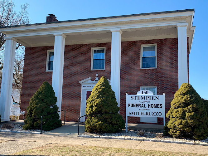 funeral home near me Meriden Memorial Funeral Home