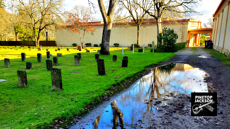 funeral home near me Oakwood Hill Funeral Chapel & Cemetery
