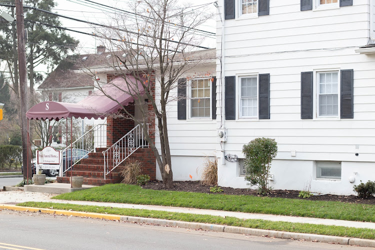 funeral home near me Paak Funeral Home