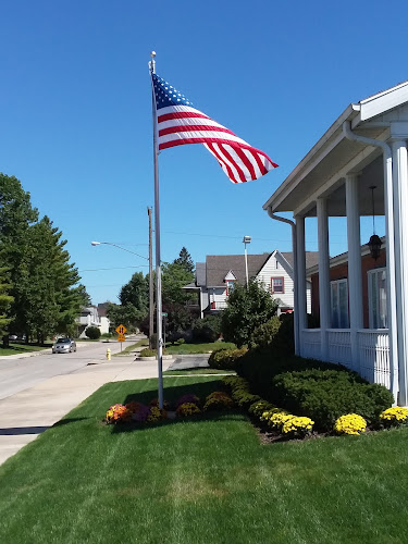 funeral home near me Parson Mortuary And Cremation Center