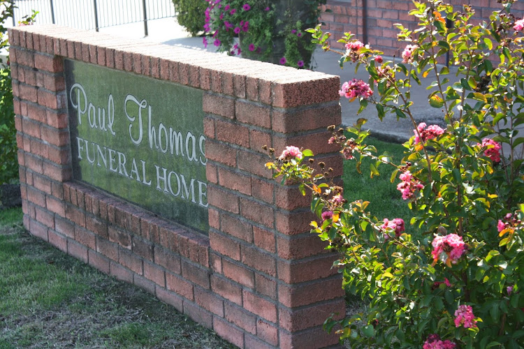 funeral home near me Paul Thomas Funeral Home And Cremation Service