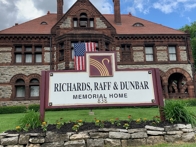 funeral home near me Richards, Raff & Dunbar Memorial Home