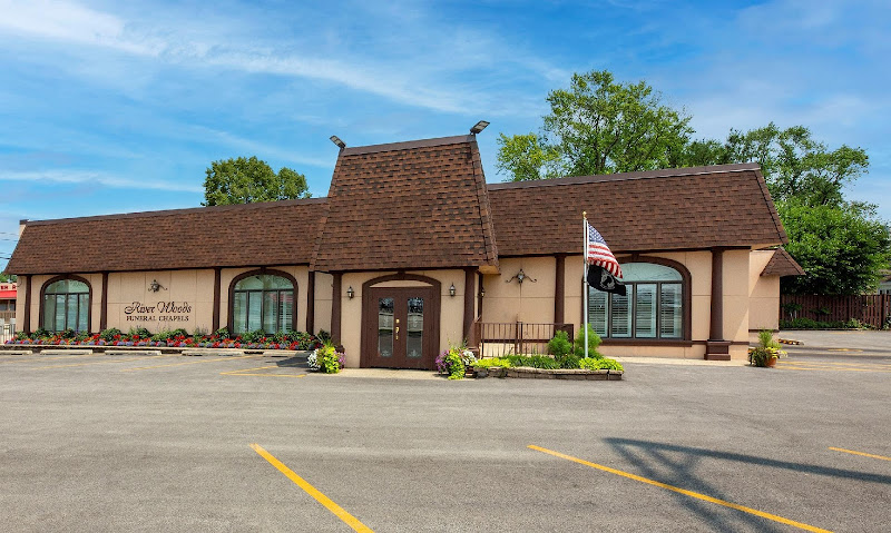 funeral home near me River Woods Funeral Chapels