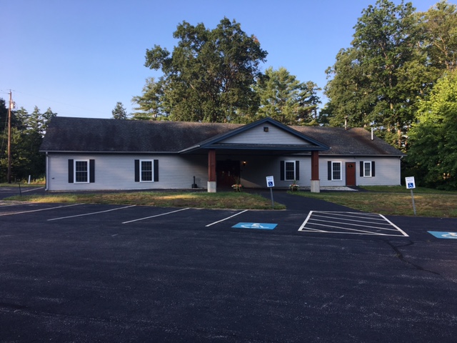 funeral home near me Roan Family Funeral Home - Still Oaks Chapel