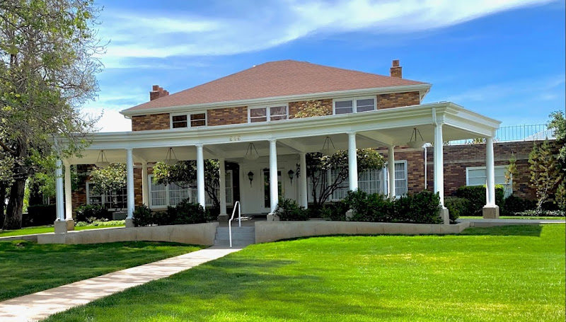 funeral home near me Walker Sanderson Funeral Home & Crematory