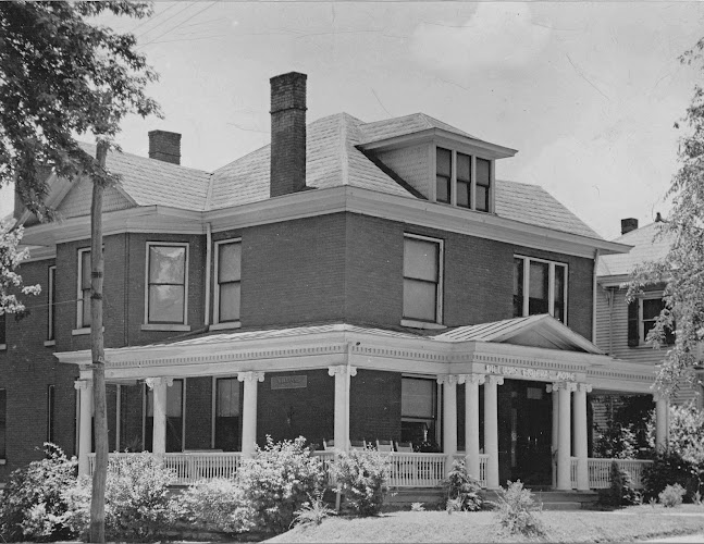 funeral home near me Williams Funeral Home & Crematory