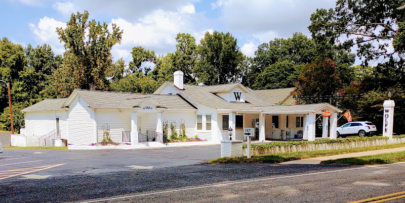 funeral home near me Wolfe Funeral Home